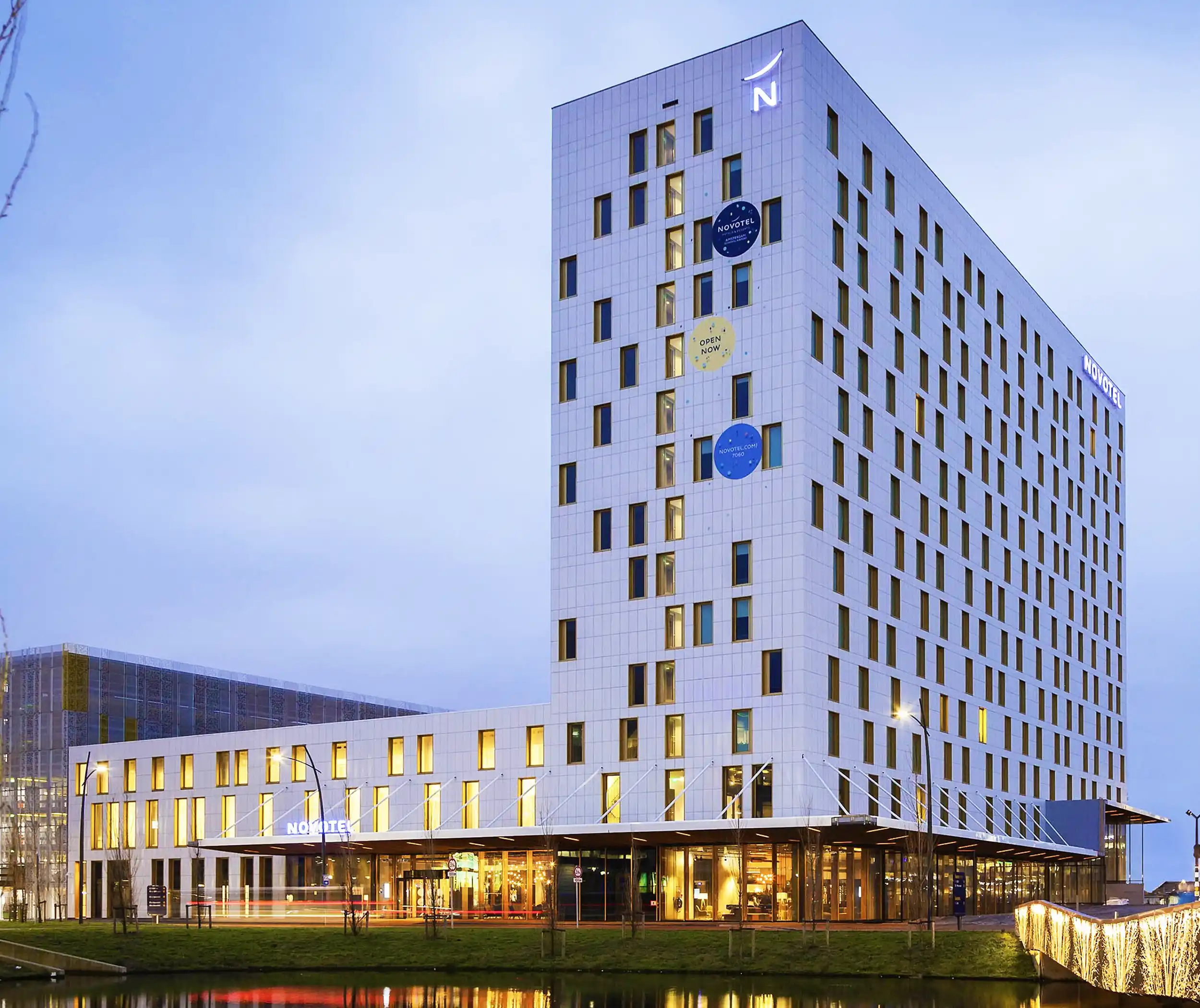 Exhibition stand builders near Hotel Novotel Amsterdam